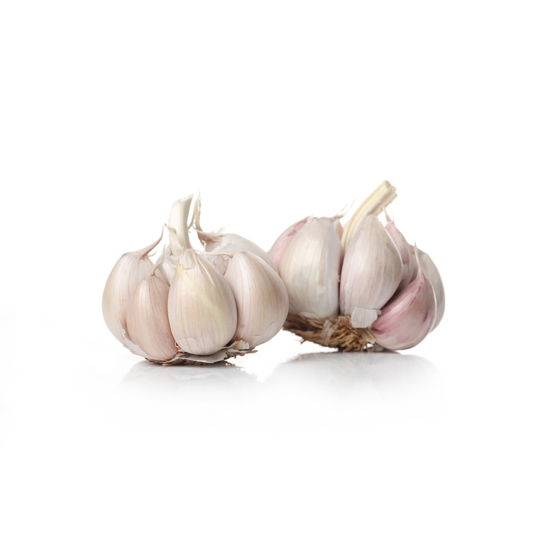 garlic-white-surface.jpg